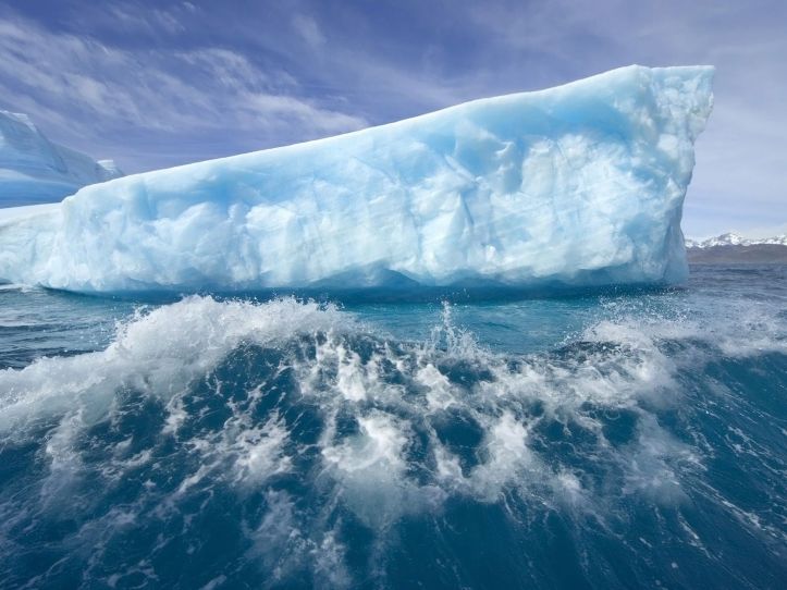 Frozen Waves Antartic 2