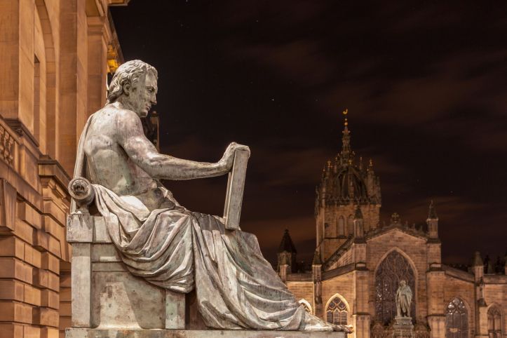 Statue David Hume - The Royal Mile à Edimbourg