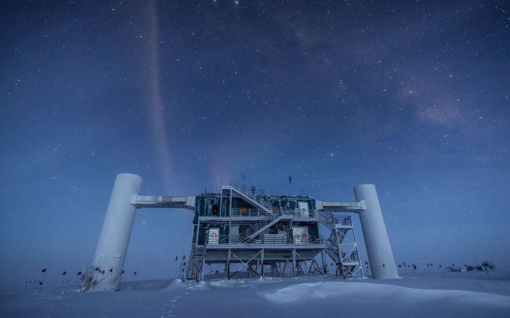 IceCube - télescope à neutrinos- Pôle Sud