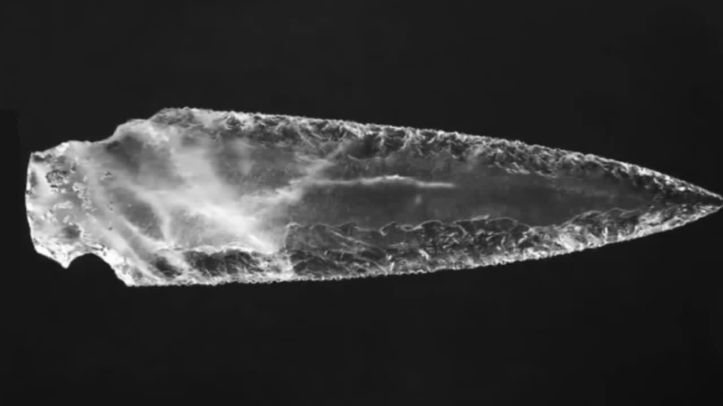 Arme en cristal - Ancient crystal weapons - Néolithique