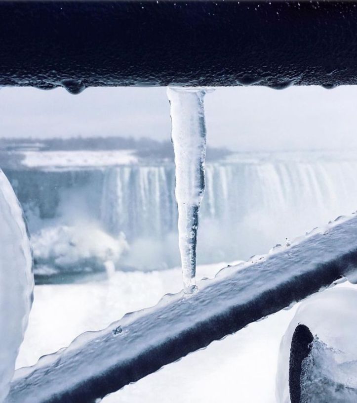 Niagara Falls Frozen - 16